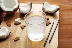 Imagen ilustrativa del artículo Agua de coco: 10 beneficios, propiedades y cómo tomar