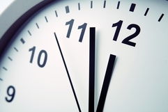 Illustrative image of the article What To Do When Your Period is Late: Causes & How to Regulate